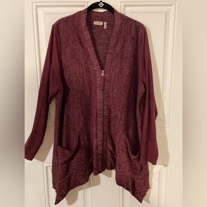 LOGO by Lori Goldstein - Large - Zipper tunic length topper - marbled cranberry